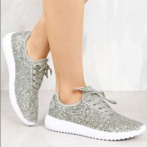 Southern Fried Chics silver glitter lace up shoes womens 7